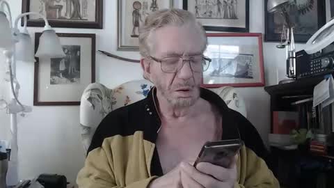 ImYourBitch online show from 12, 4, 2026