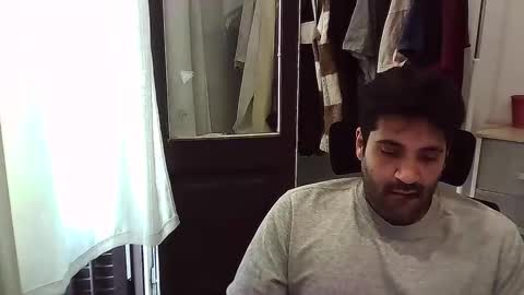 italianboybcn online show from 5, 11, 2025