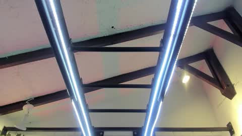 Italo Moore online show from 20, 11, 2025