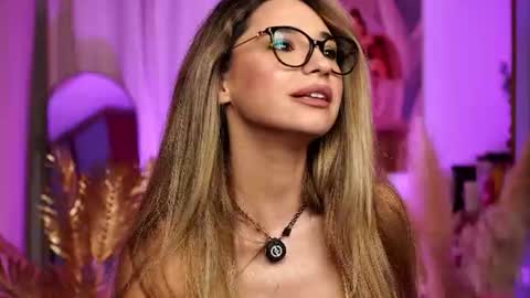 Snapshot of italy_baby chatting on 6, 6, 2026 italy_baby online show from 6, 6, 2026