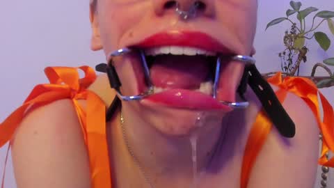 Snapshot of its_marie chatting on 1, 12, 2024 Maria online show from 1, 12, 2024