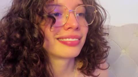 Snapshot of its_marie chatting on 7, 3, 2025 Maria online show from 7, 3, 2025