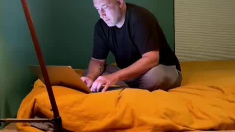 Snapshot of itsanexperiment chatting on 2, 3, 2026 itsanexperiment online show from 2, 3, 2026