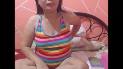 Snapshot of itsme_kitty chatting on 16, 11, 2025 Kitty online show from 16, 11, 2025