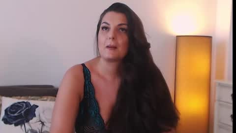 Snapshot of itsyourlady chatting on 16, 7, 2026 Melissa Khaan online show from 16, 7, 2026