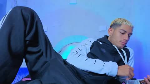 itszairen online show from 15, 4, 2026