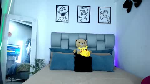 y  online show from 30, 1, 2025