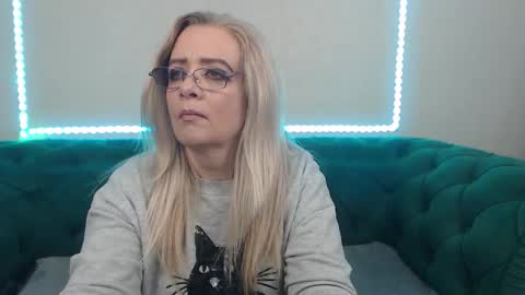 Snapshot of ivanacharm chatting on 8, 2, 2026 ivanacharm online show from 8, 2, 2026