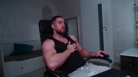 Snapshot of ivanhydee chatting on 10, 1, 2026 IvanHydee online show from 10, 1, 2026