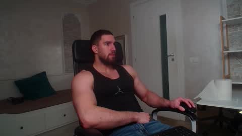 Snapshot of ivanhydee chatting on 18, 1, 2026 IvanHydee online show from 18, 1, 2026