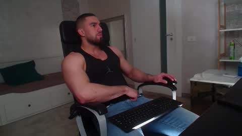 Snapshot of ivanhydee chatting on 8, 2, 2026 IvanHydee online show from 8, 2, 2026