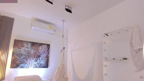 Snapshot of ivania_lua chatting on 24, 4, 2026 ivania_lua online show from 24, 4, 2026