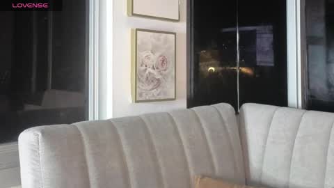 Ivanna West online show from 17, 4, 2026