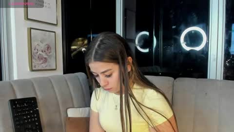 Snapshot of ivanna_west chatting on 21, 6, 2026 Ivanna West online show from 21, 6, 2026