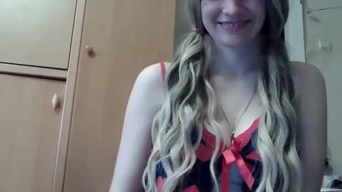 Snapshot of ivetta911 chatting on 4, 3, 2026 ivetta911 online show from 4, 3, 2026