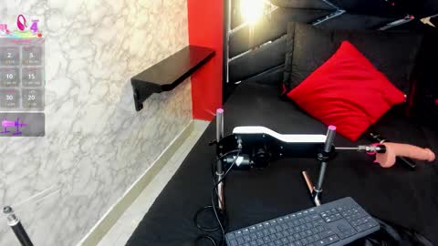 Ivis  online show from 22, 12, 2025