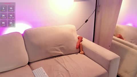 Snapshot of ivon_foxx chatting on 23, 9, 2025 Ivon online show from 23, 9, 2025