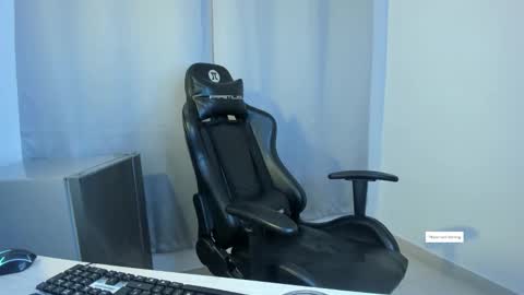 ivone_ashar online show from 11, 3, 2026