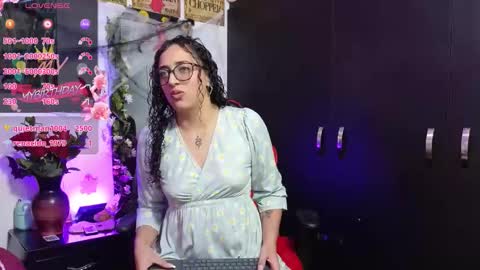 ivonemoon online show from 18, 10, 2025