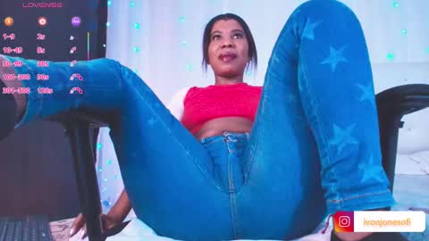 Snapshot of ivonjoness chatting on 28, 10, 2025 Ivon Miss Jones online show from 28, 10, 2025