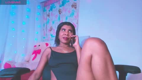 Snapshot of ivonjoness chatting on 9, 11, 2025 Ivon Miss Jones online show from 9, 11, 2025