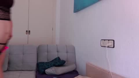 Ivonne online show from 28, 1, 2025