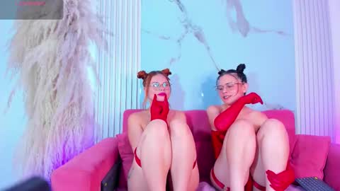 Snapshot of ivonymiller chatting on 12, 10, 2025 ivonymiller online show from 12, 10, 2025