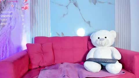 Snapshot of ivonymiller chatting on 4, 11, 2025 ivonymiller online show from 4, 11, 2025