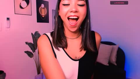 Ivony Rose online show from 9, 9, 2025