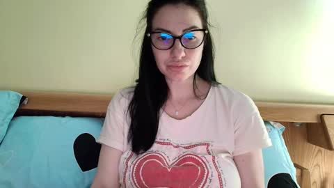 Snapshot of ivoryorchid chatting on 13, 12, 2024 Ivory online show from 13, 12, 2024