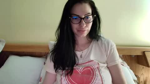 Snapshot of ivoryorchid chatting on 30, 12, 2024 Ivory online show from 30, 12, 2024