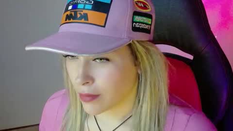 Diana Rojas  online show from 5, 11, 2025