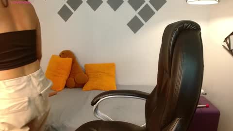 Snapshot of ivy_gail chatting on 10, 12, 2024 IVY online show from 10, 12, 2024