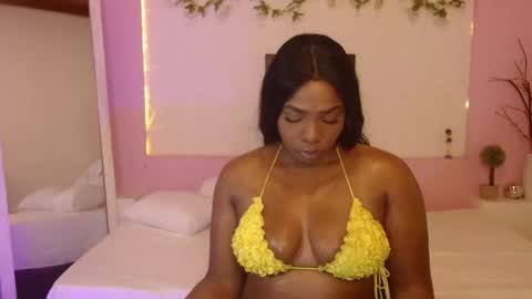 Snapshot of ivybliss8 chatting on 24, 4, 2026 i v y b l i s s online show from 24, 4, 2026