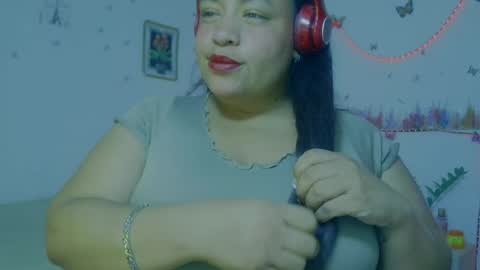 Snapshot of ivydesouzaa chatting on 1, 7, 2026 ivydesouza online show from 1, 7, 2026