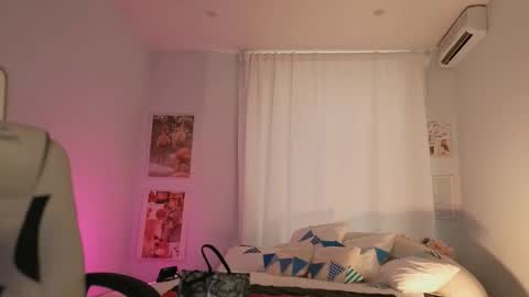 IVY - Follow me 3 online show from 7, 10, 2025