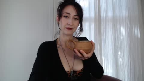 Ivy Rosie online show from 3, 4, 2026