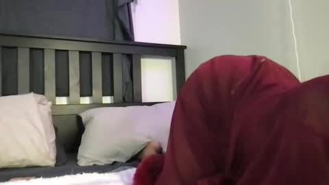Snapshot of ivyskye_ chatting on 15, 5, 2026 ivyskye_ online show from 15, 5, 2026