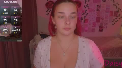 Snapshot of iwi_wi_wi chatting on 10, 9, 2025 Daisy online show from 10, 9, 2025