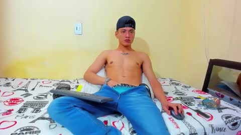 ixchell_dewei online show from 8, 10, 2025