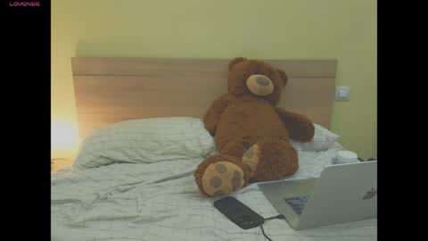 Snapshot of izaak_lover chatting on 3, 5, 2026 Izaak online show from 3, 5, 2026