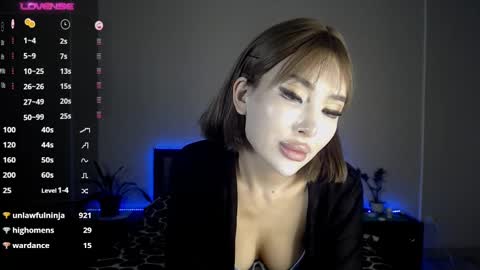 Iza Lim online show from 10, 2, 2025