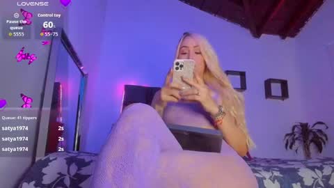 Snapshot of izamarqueen chatting on 2, 6, 2026 izamar online show from 2, 6, 2026