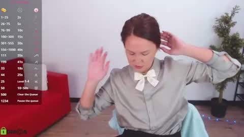 Snapshot of izzy_cam chatting on 17, 6, 2026 Queen of nylon Victoria online show from 17, 6, 2026