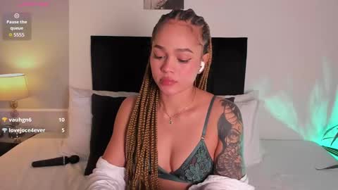 Snapshot of izzy_vega chatting on 6, 3, 2025 Izzy vega online show from 6, 3, 2025