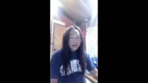 Snapshot of j828413 chatting on 1, 11, 2025 j828413 online show from 1, 11, 2025