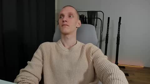 Snapshot of j_akira13 chatting on 5, 1, 2025 Danny online show from 5, 1, 2025