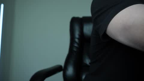 Snapshot of j_akira13 chatting on 5, 10, 2025 Danny online show from 5, 10, 2025