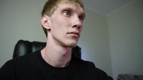 Snapshot of j_akira13 chatting on 19, 10, 2025 Danny online show from 19, 10, 2025