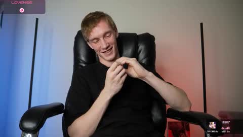 Snapshot of j_akira13 chatting on 29, 10, 2025 Danny online show from 29, 10, 2025